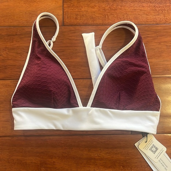 NWT Sanctuary Croc Embossed Bikini Top In Plum Size Small - Picture 2 of 6